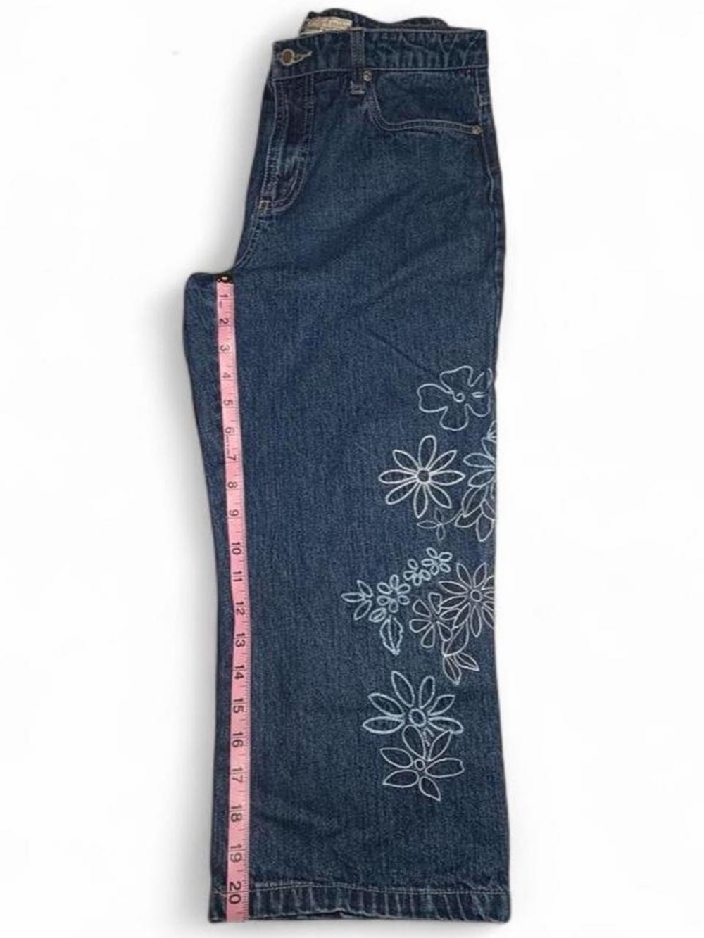 Y2K Blue Denim Capri Jeans with Floral Embroidery - Picture 2 of 7